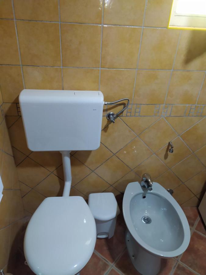 Lenilenii Bungalow Jajce Buitenkant foto